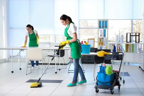 9 ESSENTIAL OFFICE CLEANING TIPS FOR A SPOTLESS WORKPLACE